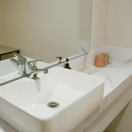 Verse Hotel Cirebon Exterior photo